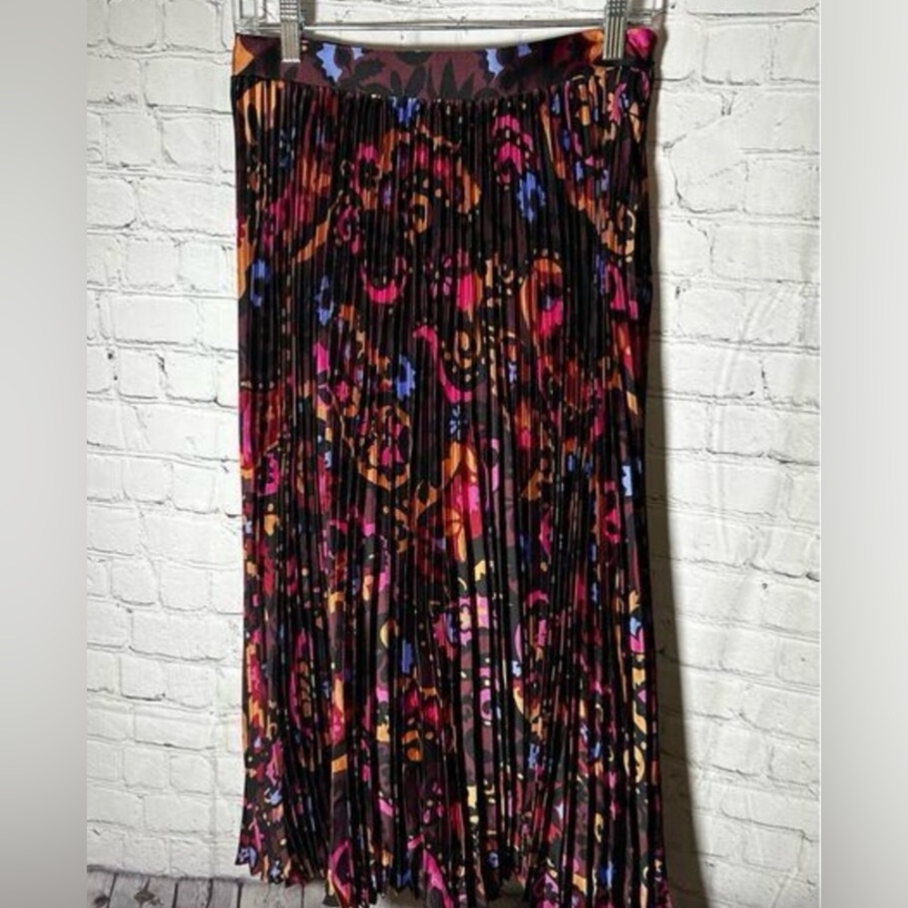 ANN TAYLOR LADIES PLEATED‎ COLORFUL SKIRT SZ (4P)  WORN ONCE EUC